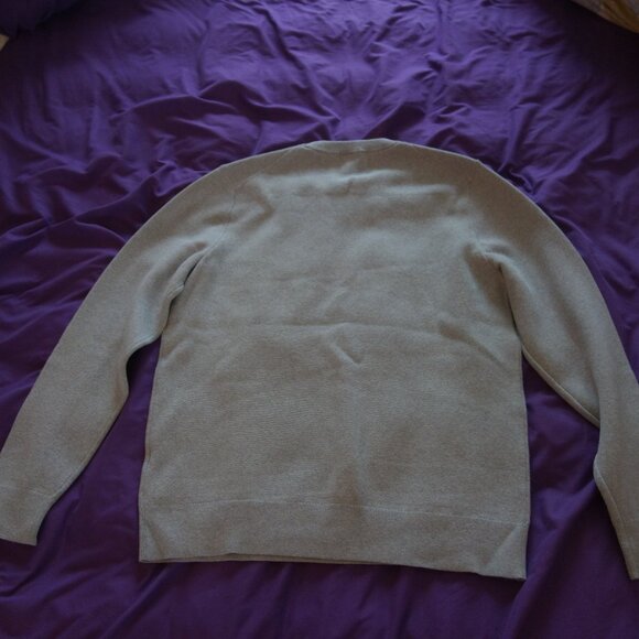Uniqlo 65% Cotton/35% Polyester Made in Vietnam Size L/G Grey Sweatshirt - Picture 9 of 10